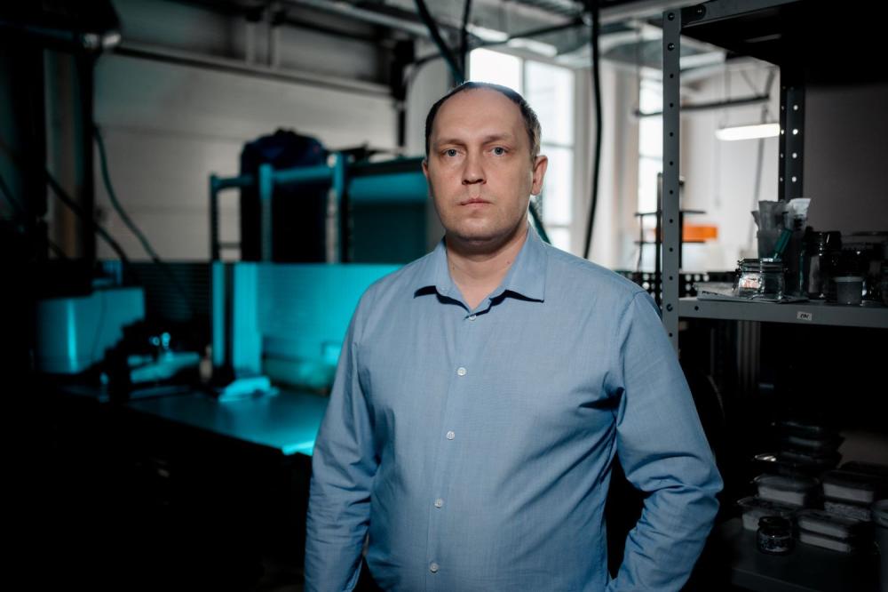 Scientists of NSTU-NETI as part of the consortium of the NSTU-NSTI Center have developed a technology for the production of ceramic powder for the manufacture of endoprostheses
