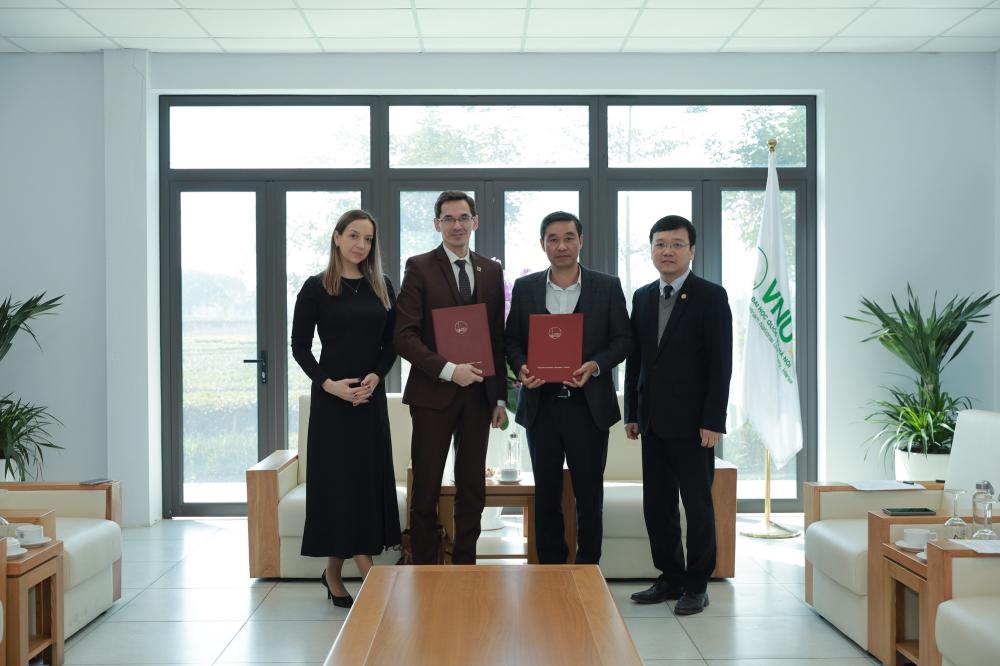 The cooperation agreement was signed by NSTU-NETI and Vietnam National University in Hanoi