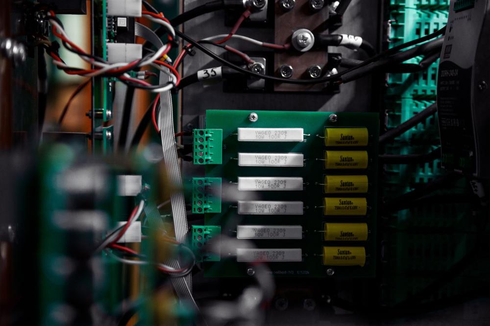 NSTU-NETI scientists are developing uninterruptible power supplies for industrial facilities