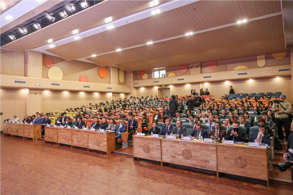 NSTU-NETI took part in the International Symposium of Universities of Russia and China